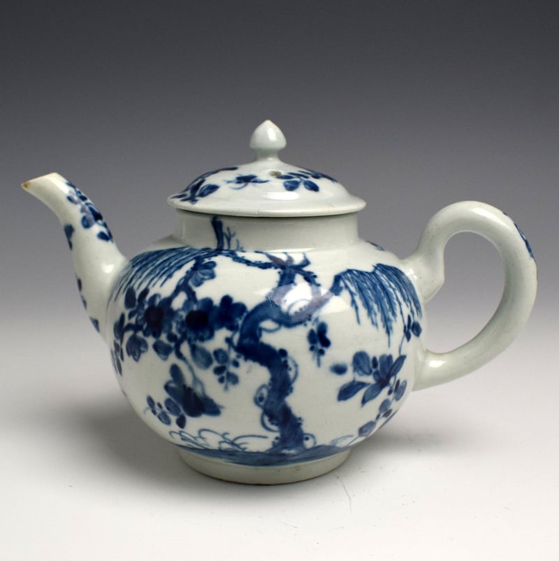 Very Rare Weeping Willow Pattern Teapot c1754