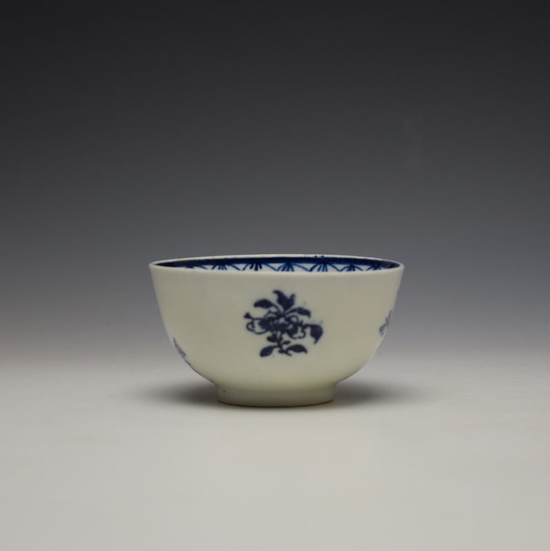 Lowestoft Two Peacock and Peony Pattern Teabowl and Saucer c1775-85 (4)