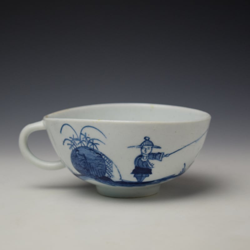 Bow Crossed Legged Chinaman Pattern Breakfast Teacup c1750-52 (3)