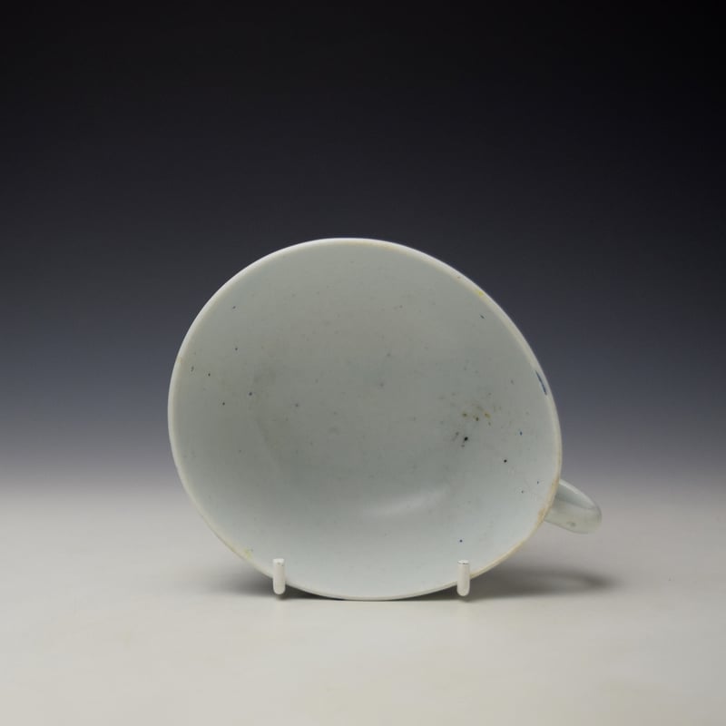 Bow Crossed Legged Chinaman Pattern Breakfast Teacup c1750-52 (5)