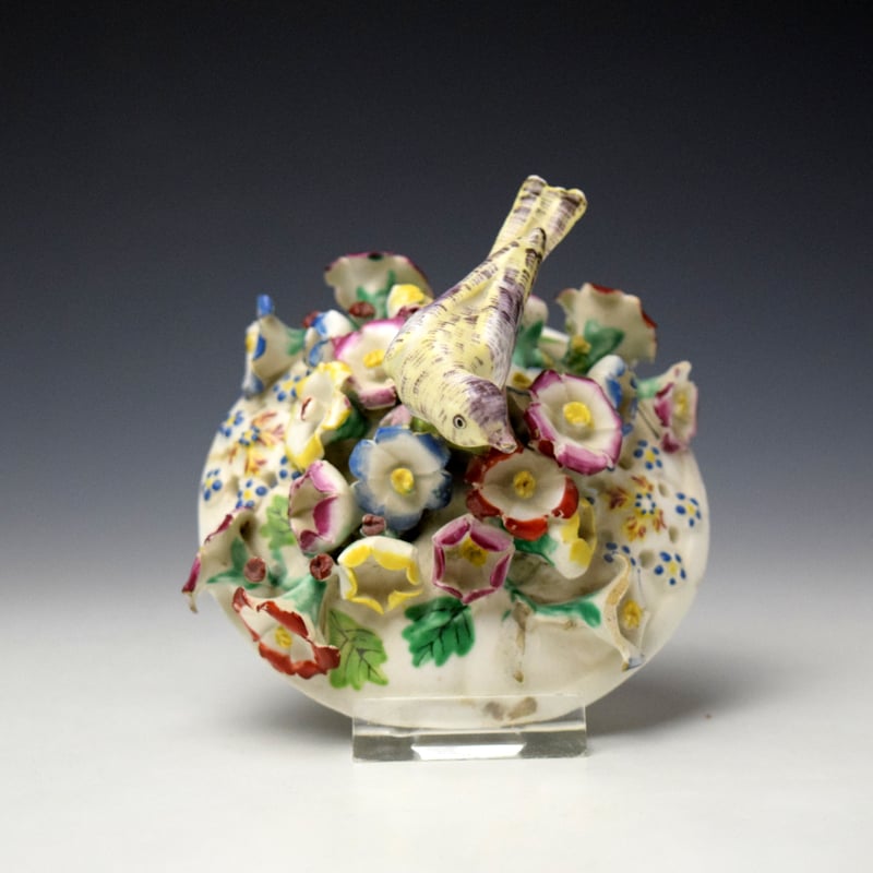 Bow Frill Vase and Cover c1760 (14)