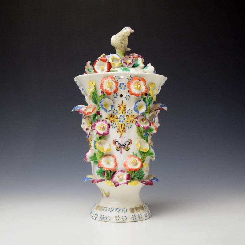 Bow Frill Vase and Cover c1760 (3)