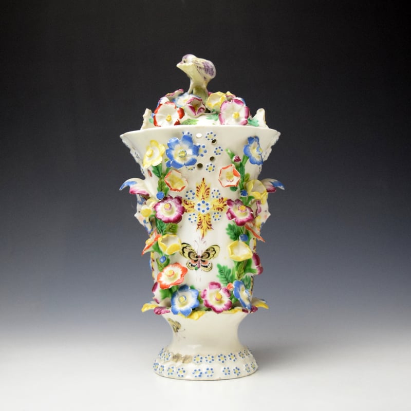 Bow Frill Vase and Cover c1760 (7)