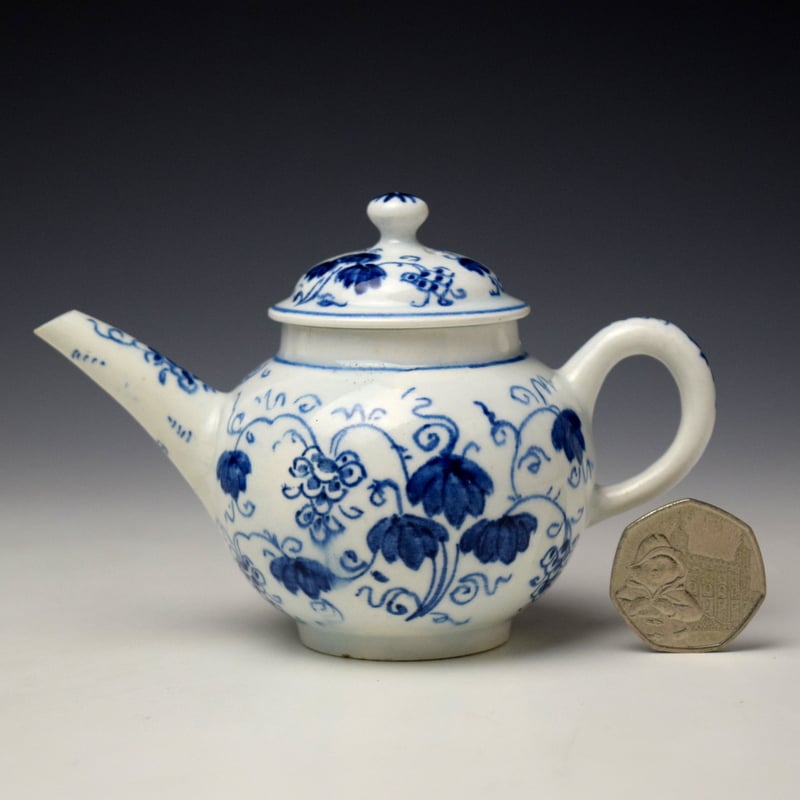 Bow Grapevine Pattern Toy Teapot and Cover c1760-70