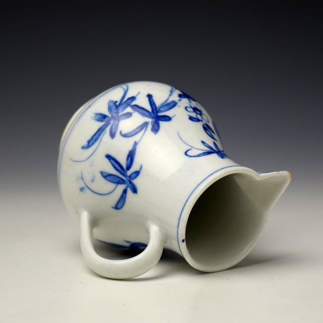 Bow Holed Rock Bamboo Fence Pattern Sparrow beak Jug C1760-65 (5)