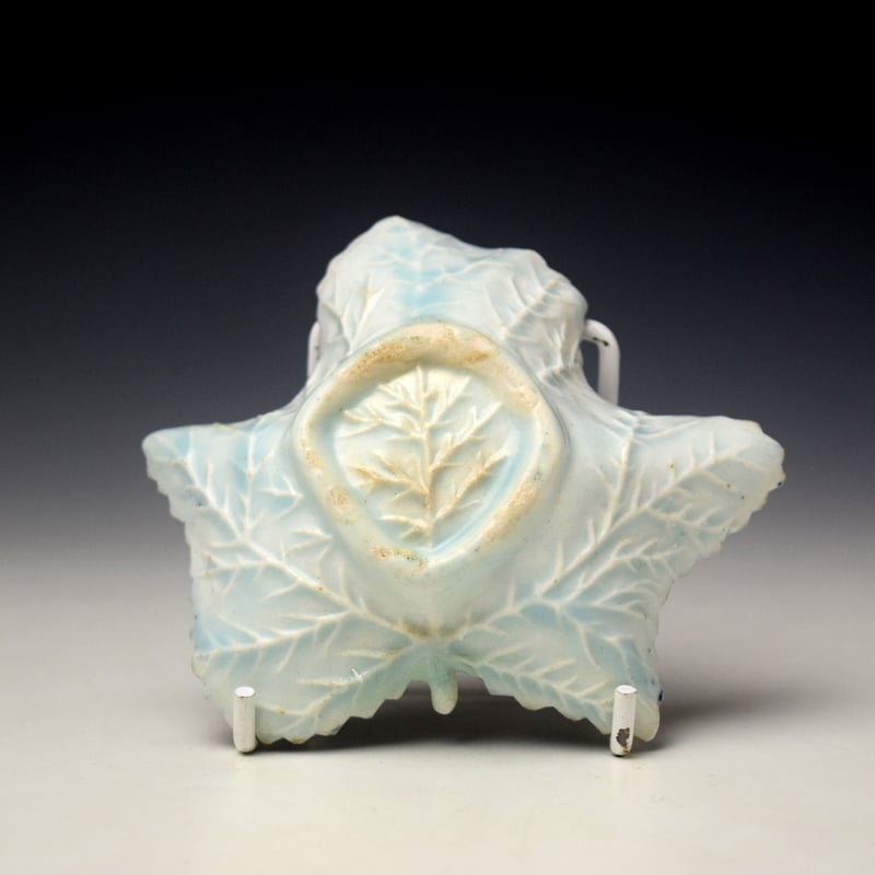 Bow Koto Player Pattern Pickle Dish c1760 (2)