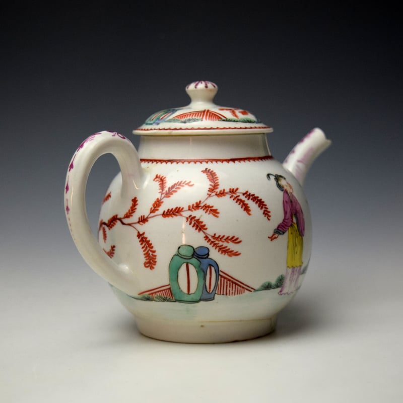 Bow Lady Holding a Flower Pattern Teapot and Cover c1765-70 (5)