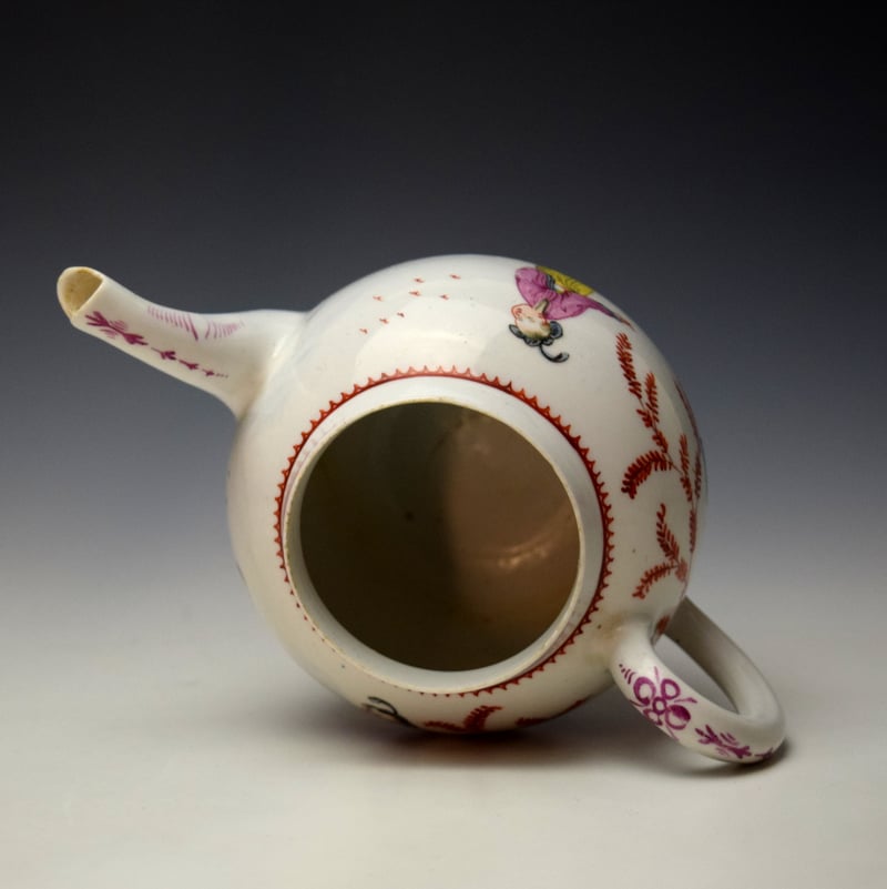 Bow Lady Holding a Flower Pattern Teapot and Cover c1765-70 (7)