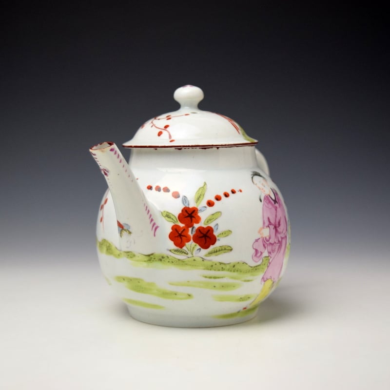 Bow Mandarin Boy Paying With an Apple Pattern Teapot and Cover c1765-70 (2)