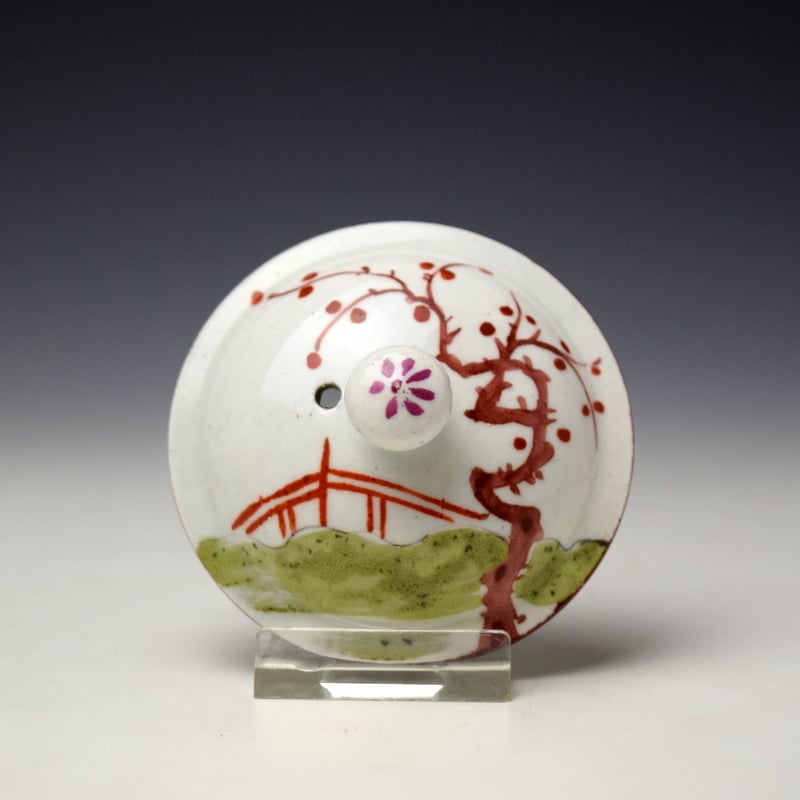 Bow Mandarin Boy Paying With an Apple Pattern Teapot and Cover c1765-70 (9)