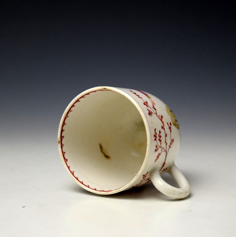 Bow Mandarin Lady Holding a Flower Pattern Coffee Cup c1765-70 (5)