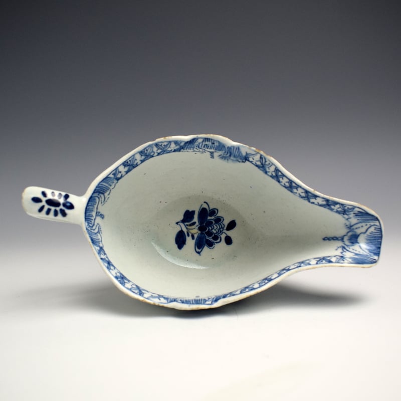 Bow Moulded Floral Pattern Sauceboat with Shell Motifs c1758 (4)