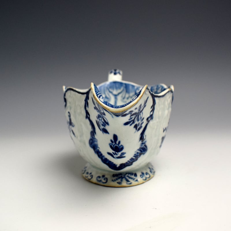 Bow Moulded Floral Pattern Sauceboat with Shell Motifs c1758 (5)