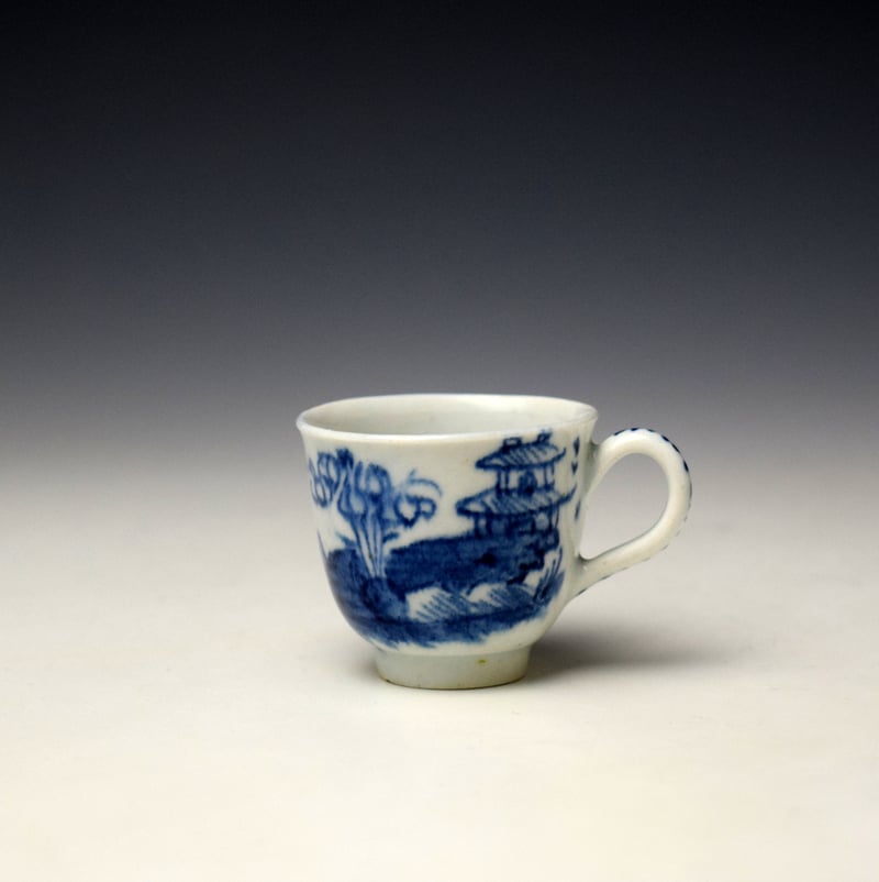 Bow Pagoda and House Pattern Toy Coffee Cup c1760-65 (2)