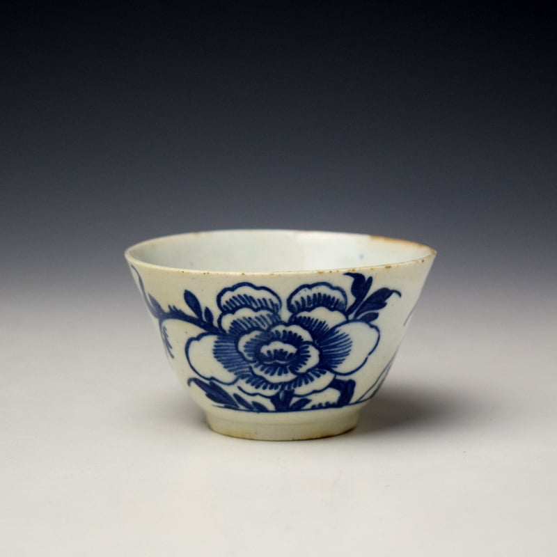 Peony Rock and Bamboo Pattern Teabowl c1758-62