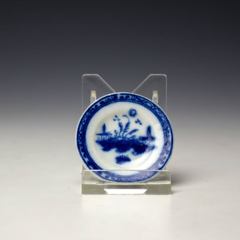 Caughley Island Pattern Dinner Plate c1780-95 (1)