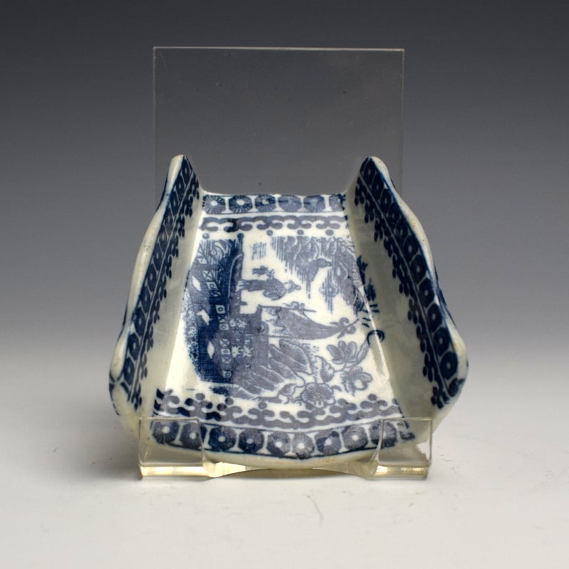 Caughly Fisherman Pattern Asparagus Server c1785 (1)