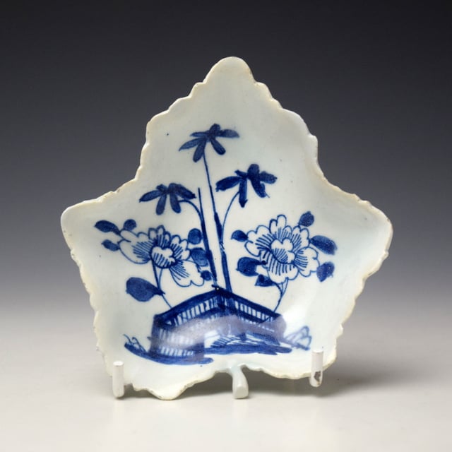 Bamboo Peony and Fence Pattern Pickle Dish c1756