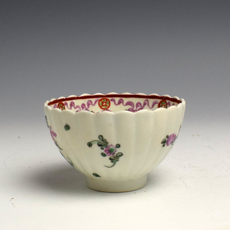 Fluted Lowestoft Floral Spray Decorated Tea Bowl c1780 (2)