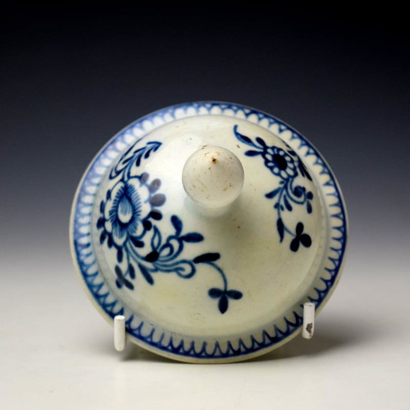 John Pennington Profile Bud Pattern Coffee Pot and Cover c1770-75 (9)