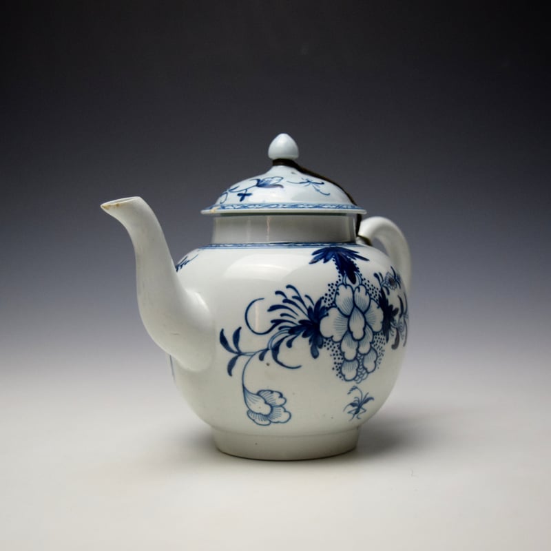 Liverpool Philip Christian Bird on a Branch Pattern Teapot cover and Stand c1766-70 (3)