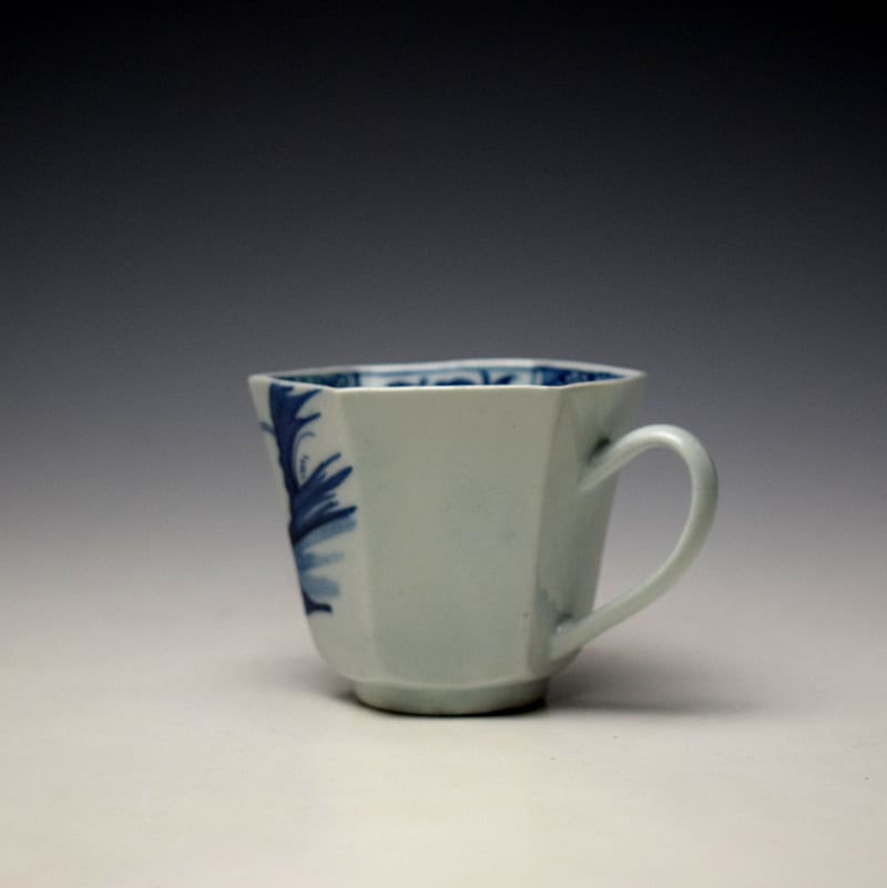 Liverpool Richard Chaffers Jumping Boy Pattern Hexagonal Handled Beaker and Stand c1756-60 (6)