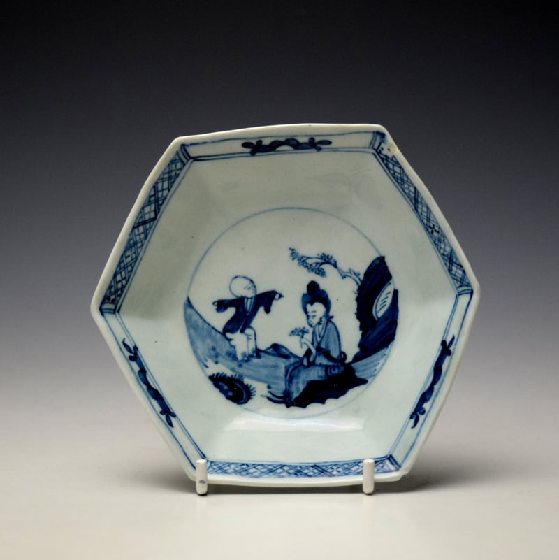 Liverpool Richard Chaffers Jumping Boy Pattern Hexagonal Handled Beaker and Stand c1756-60 (9)