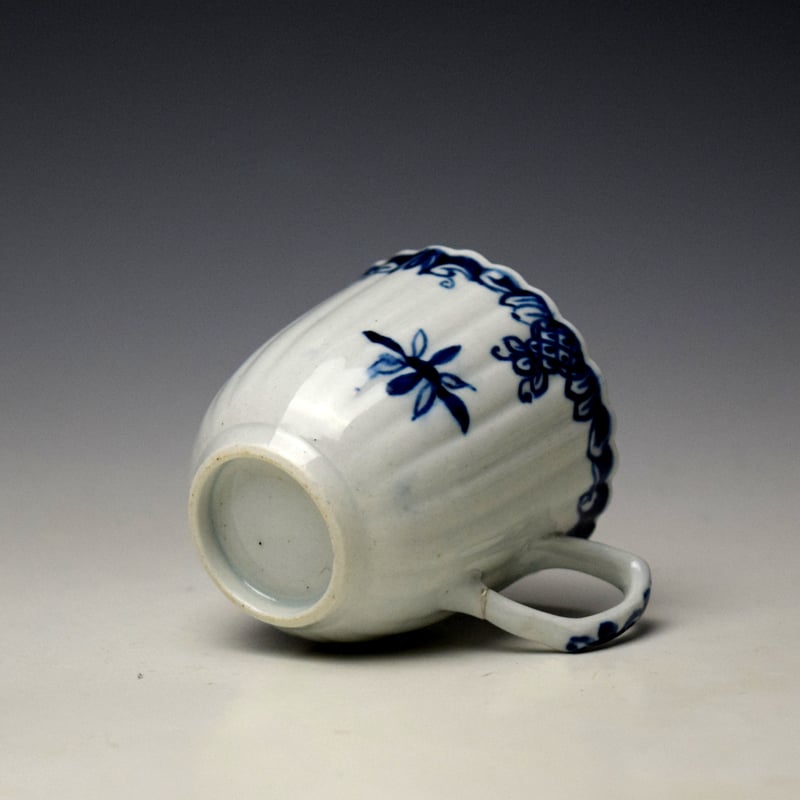 Liverpool William Reid Stylised Florets Pattern Fluted Coffee Cup c1756-60 (7)