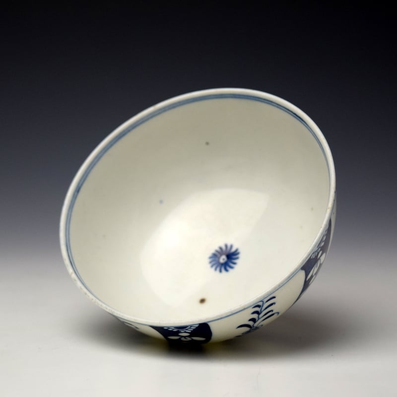 Lowestoft Blue Queen Charlotte Pattern Sugar Bowl c1770-75 (5)