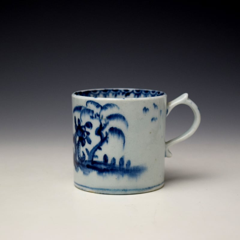 Lowestoft Boy on the Bridge Pattern Coffee Can c1765 (1)