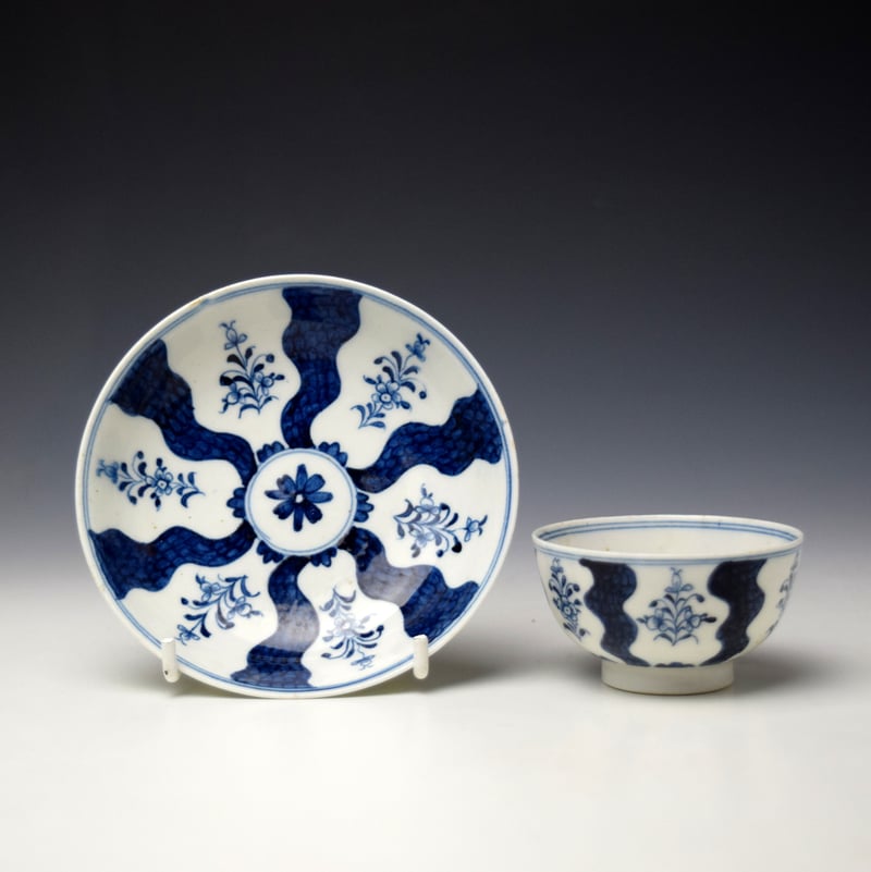 Lowestoft Childs Size Robert Browne Pattern Teabowl and Saucer c1770-80 (1)