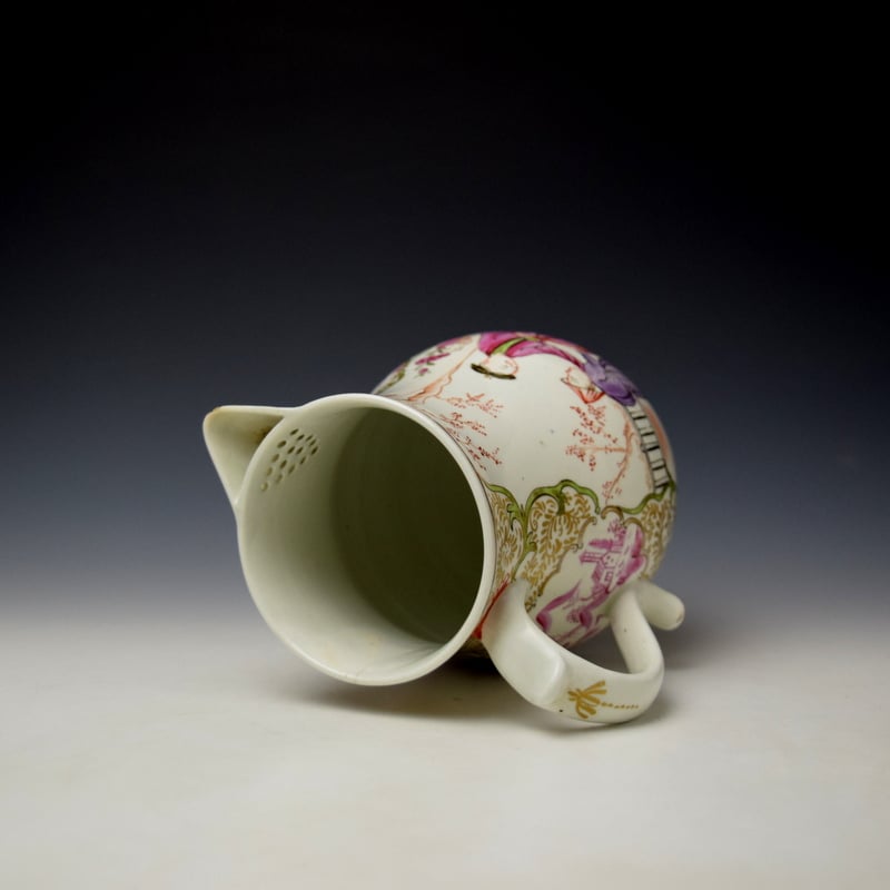 Lowestoft Chinese Boy Pattern Coffee pot c1780-85 (8)
