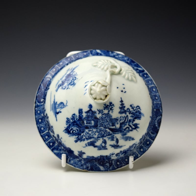 Lowestoft Dark Landscape Pattern Sucrier and Cover c1790-1800 (7)