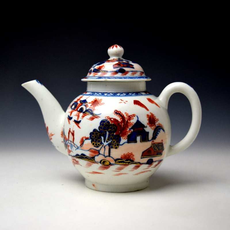 Lowestoft Dolls House Pattern Teapot and Cover c1775-80 (1)