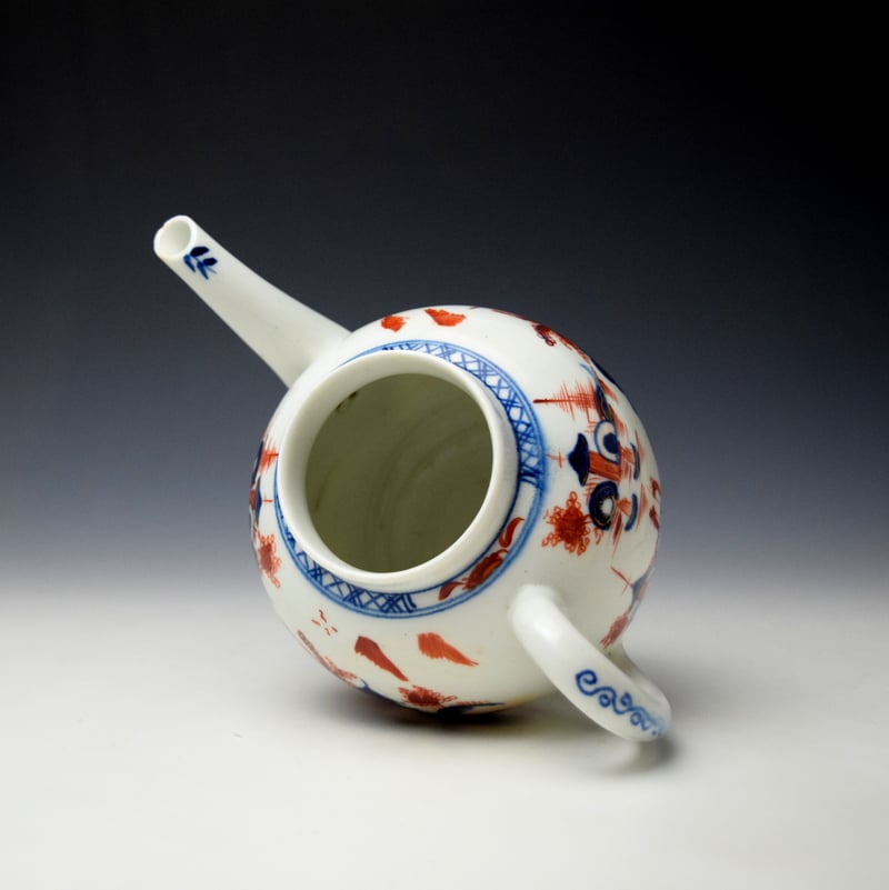 Lowestoft Dolls House Pattern Teapot and Cover c1775-80 (8)