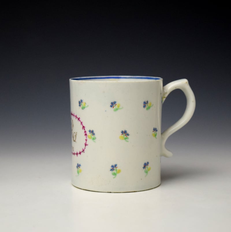 Lowestoft ER 1793 Cornflower Sprigs Pattern Small Mug (1)