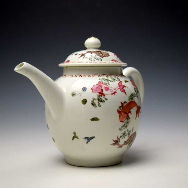 Lowestoft Fish Pattern Teapot and Cover c1775-80 (6)