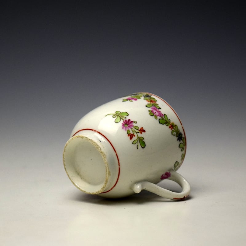 Lowestoft Floral Garland Pattern Coffee Cup c1780-85 (6)
