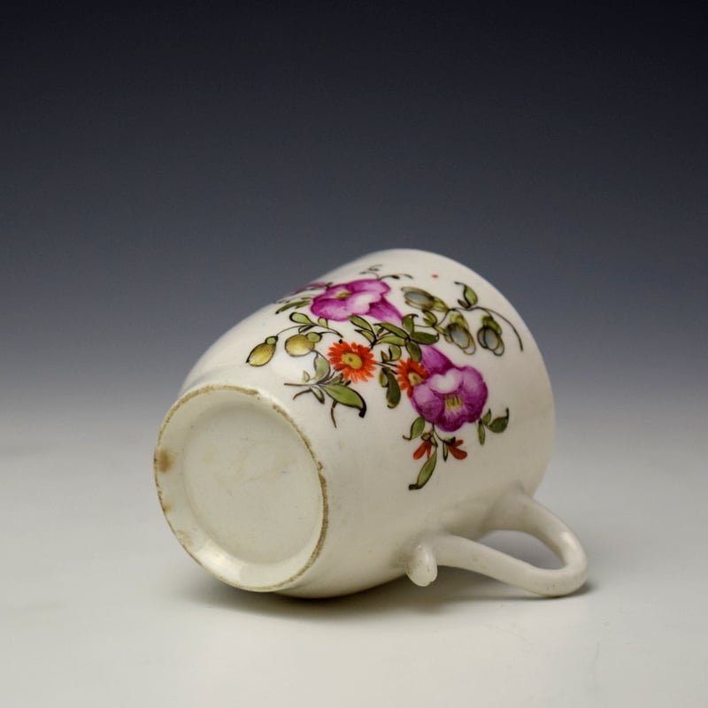 Lowestoft Floral Pattern Coffee Cup c1768-70 (6)