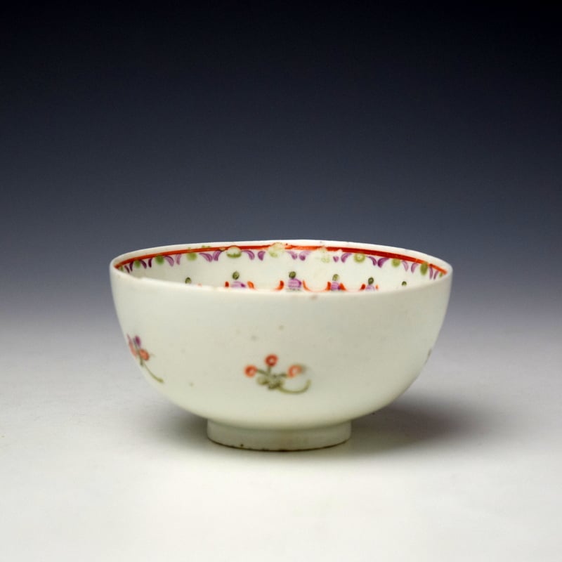 Lowestoft Floral Pattern Teabowl and Saucer c1780-90 (3)