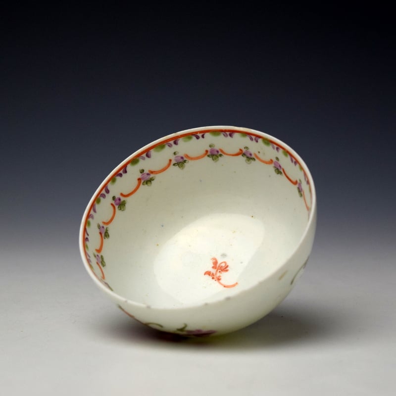 Lowestoft Floral Pattern Teabowl and Saucer c1780-90 (6)