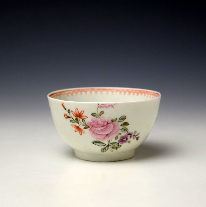 Lowestoft Floral Pattern Teabowl and saucer c1770-75 (2)