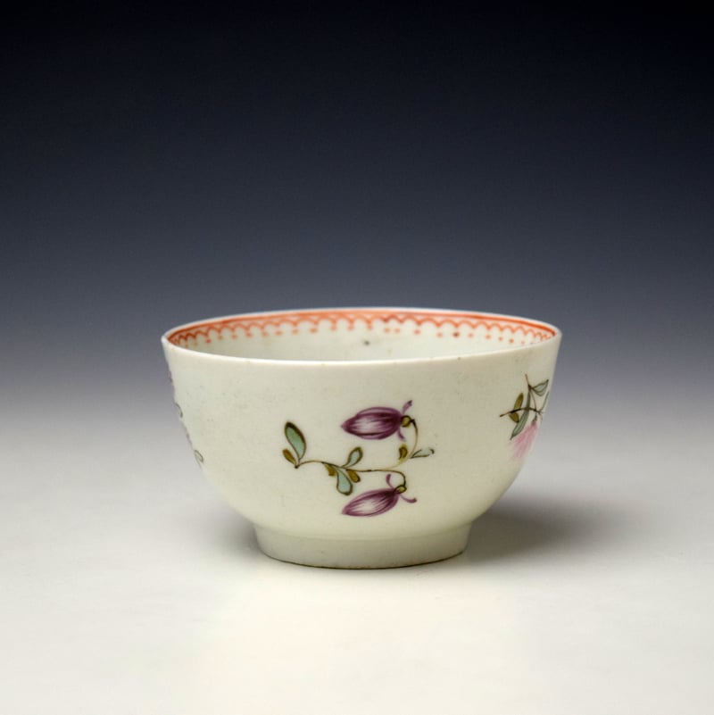 Lowestoft Floral Pattern Teabowl and saucer c1770-75 (4)