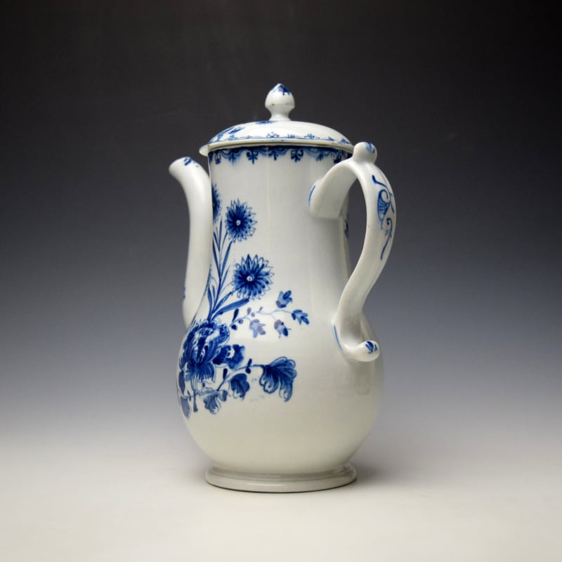 Lowestoft Floral and Moth Pattern Coffee Pot and Cover c1765-68 (6)