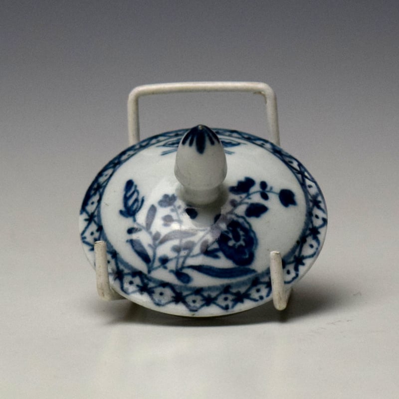 Lowestoft Flower and Moth Pattern Toy Teapot and Cover c1765-68 (10)