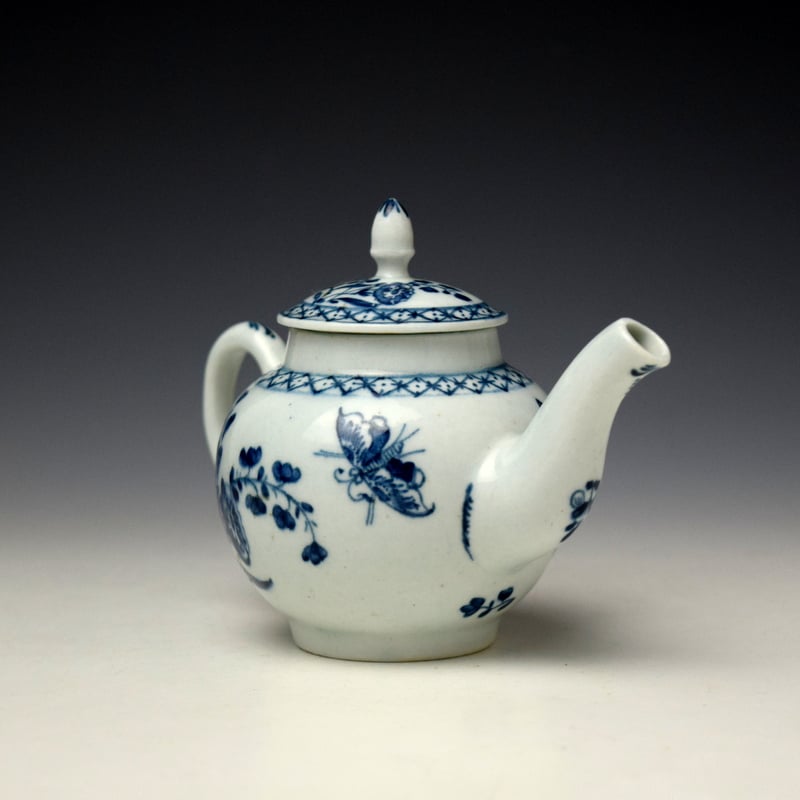 Lowestoft Flower and Moth Pattern Toy Teapot and Cover c1765-70 Ex Godden Refference Collection (4)