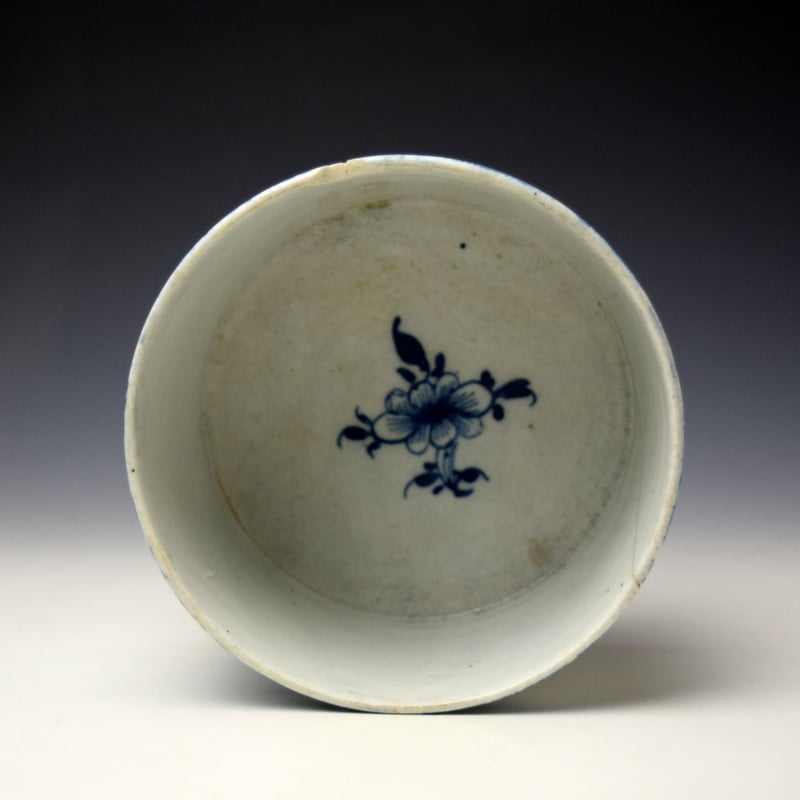 Lowestoft Flowering Root Pattern Potting Pot c1760-65 (5)