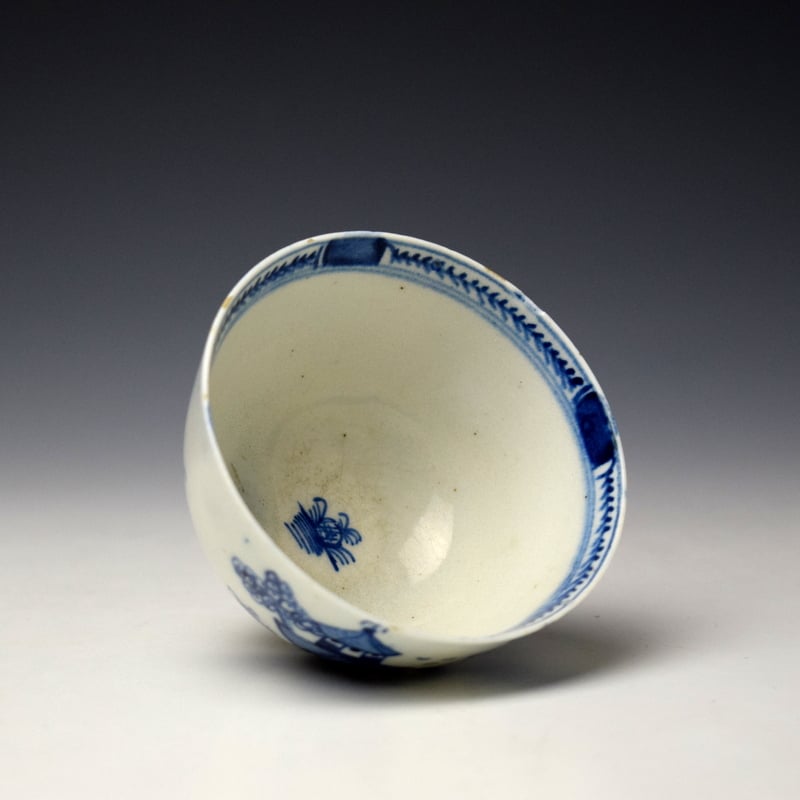 Lowestoft Gatehouse and Walled Garden Pattern Teabowl and Saucer c1785-90 (5)