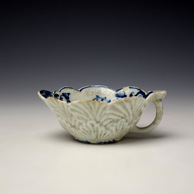 Lowestoft Geranium Leaf Moulded Butterboat c1770 (3)