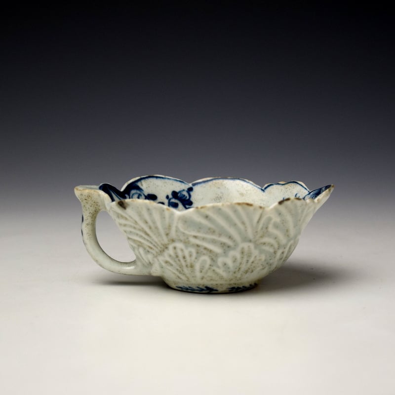 Lowestoft Geranium Leaf Moulded Butterboat c1770 (5)